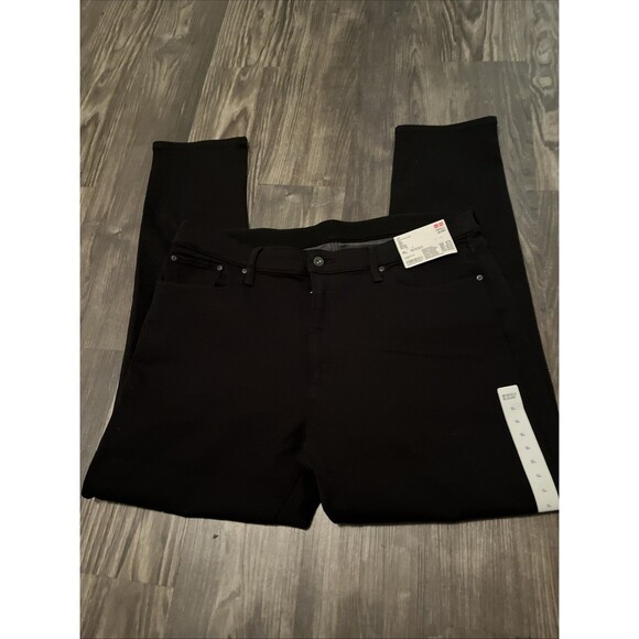 Uniqlo Men's Ultra Stretch Jeans XL Black Relaxed Ankle Jeans (36x30) - Picture 2 of 10